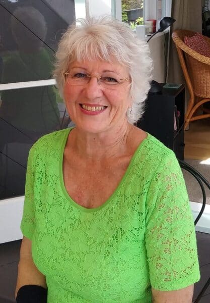 Lynne Margaret  Roberts